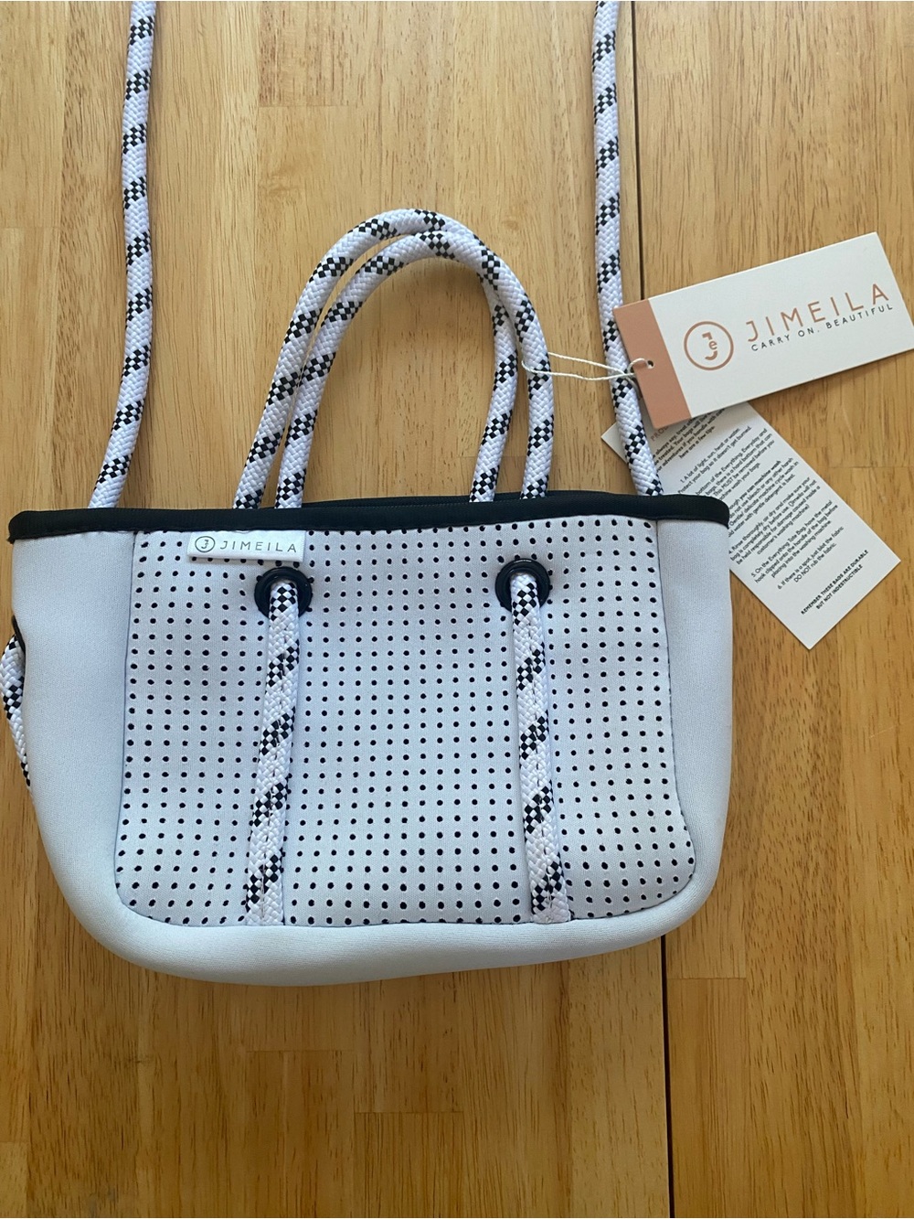 JIMEILA White and Black Neoprene Mini Crossbody Purse NWT w/ Imperfection!